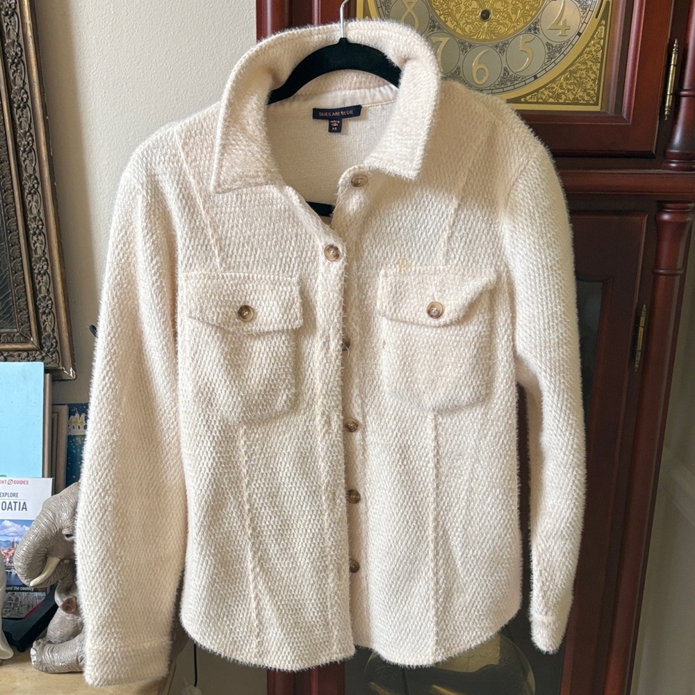 Skies Are Blue Women's Off-White Teddy Jacket